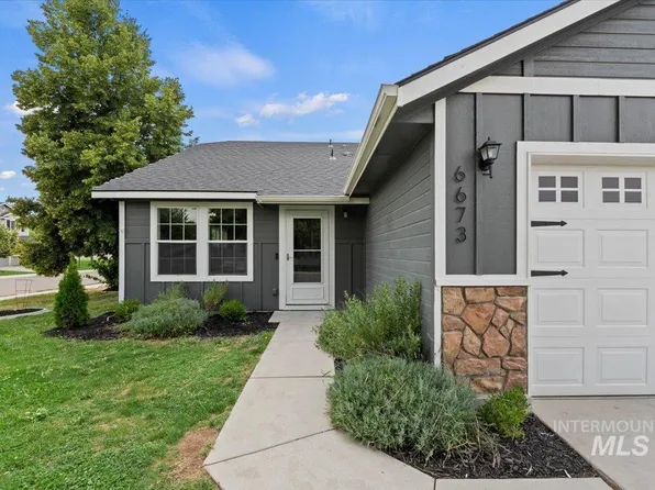 6673 S Warwickshire Ave, Boise, ID 83709
