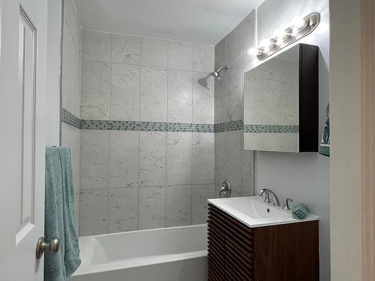 7781 Sheridan St — Photo 31