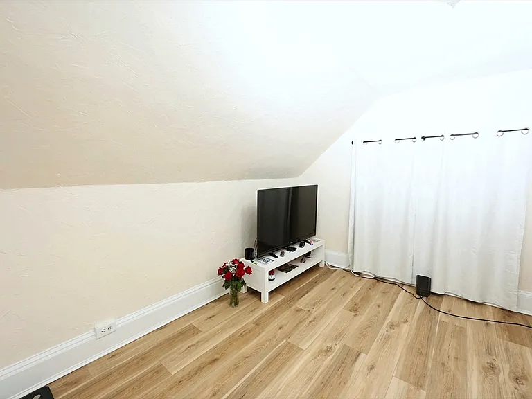 173 Porter St #4 — Photo 13