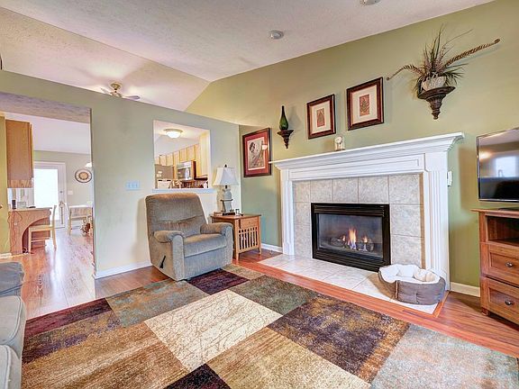 4th image of 6600 Honeysuckle Ln