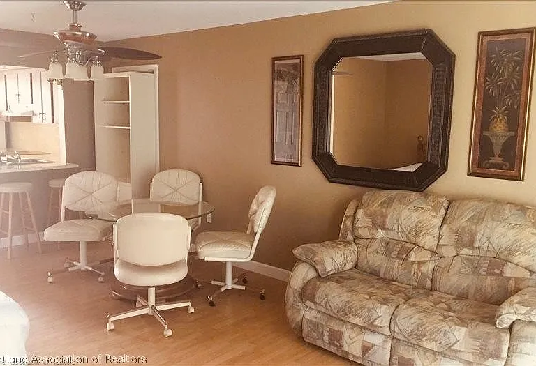 301 Golf Villas Ct NW — Photo 3