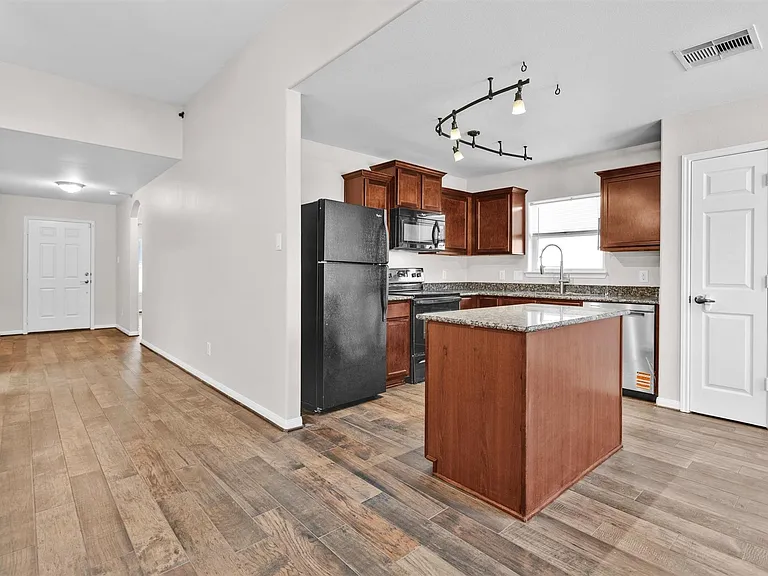 30822 W Lost Creek Blvd — Photo 15