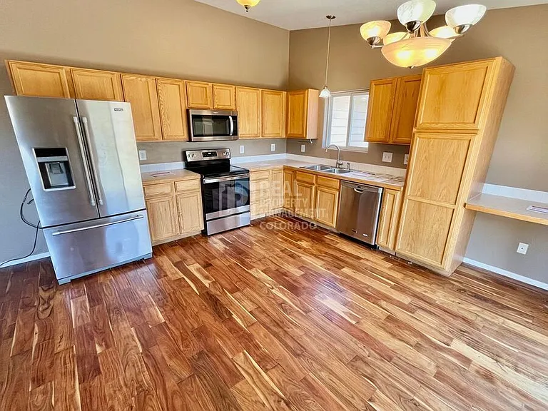 1574 S Growers Dr — Photo 4