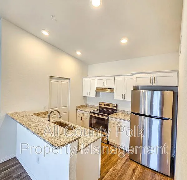 915 Ariana Apartment Community — Photo 9