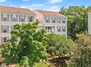 46944 Courtyard Sq UNIT 303, Sterling, VA 20164