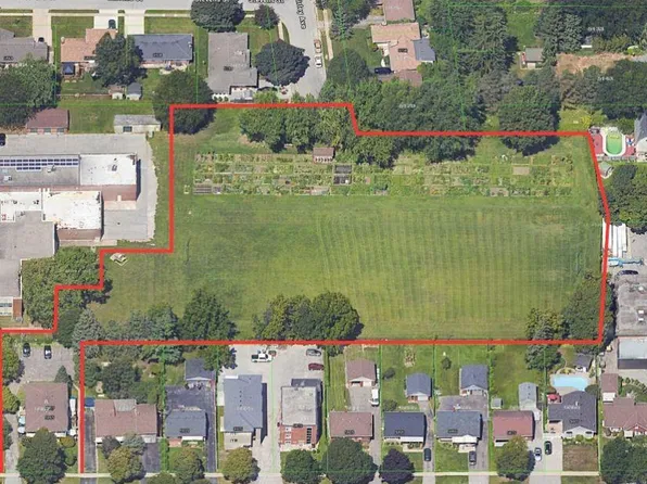 5967 Valley Way, Niagara Falls, ON L2E 1X9