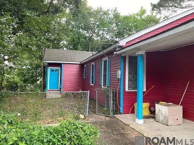 1179 Park Blvd — Photo 3
