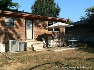 2586 E Robin Rd, New Albany, IN 47150