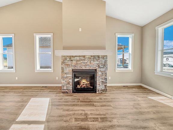 4th image of Mountain View Dr #65BR6G