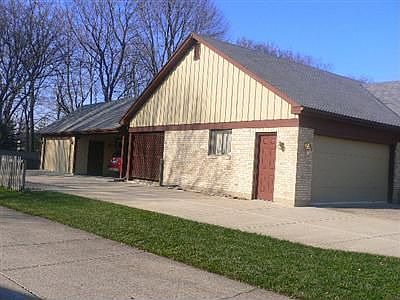 2nd image of 9023 Academy View Ct