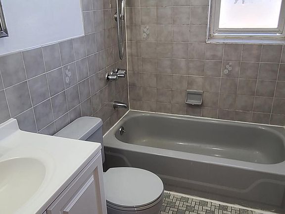 2nd image of 2340 Kingsland Ave Floor 2