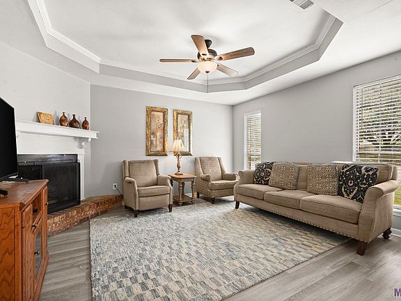 3rd image of 5207 Cumberland Cove Dr