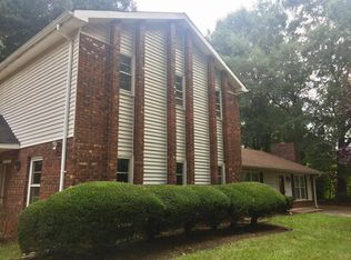 4 Christine Ct, Spartanburg, SC 29307