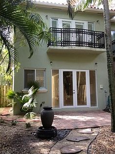 2nd image of 829 SW 16th Ct #0