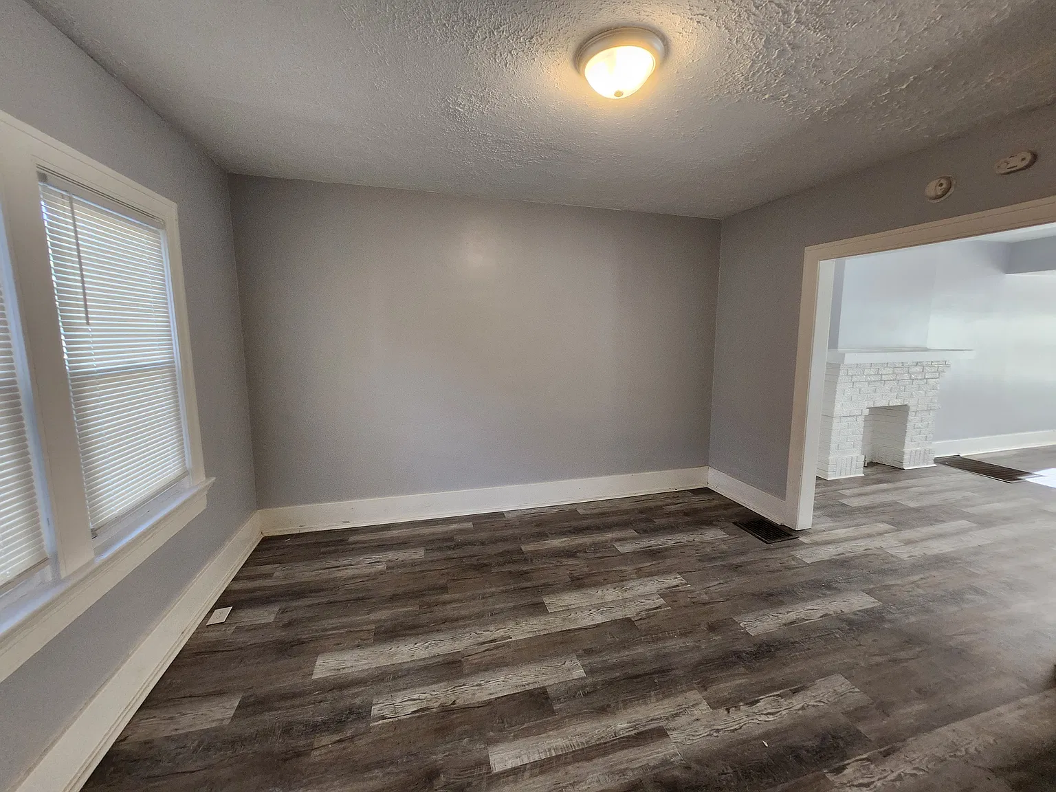 2 bed, 1200 sqft, $950 — Photo 4