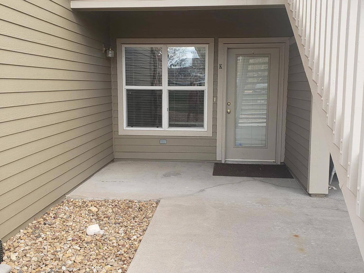 2 bed, 1014 sqft, $1,950 — Photo 2