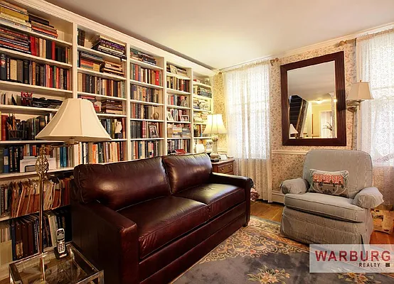 Sold by Warburg | media 5