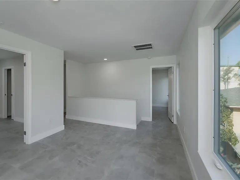 310 Hibiscus St #B — Photo 14