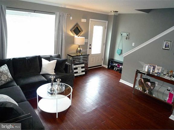 4th image of 326 Caribou Ln
