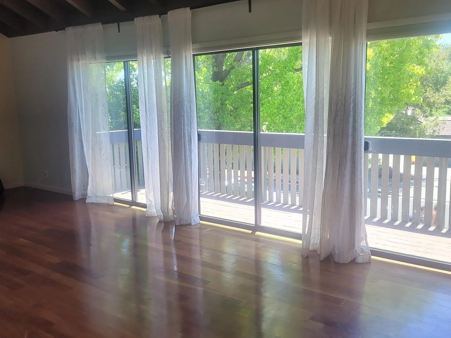 3 bed, 1570 sqft, $4,300 — Photo 4