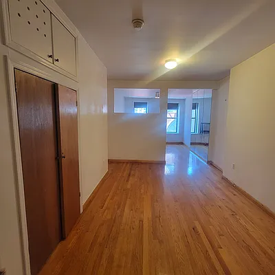 Rented by Oxford Property Group | media 9