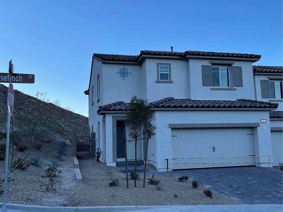 1st image of 380 Rosefinch St