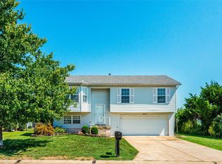 4140 Whitehall Dr, Arnold, MO 63010