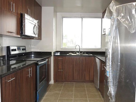 5th image of 2030 Vallejo St APT 501