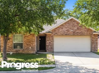 1104 New Meadow Dr, Azle, TX 76020