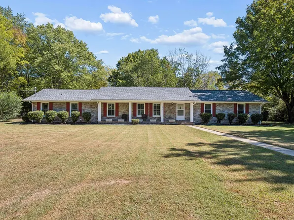 146 W Clearview Dr, Murfreesboro, TN 37128