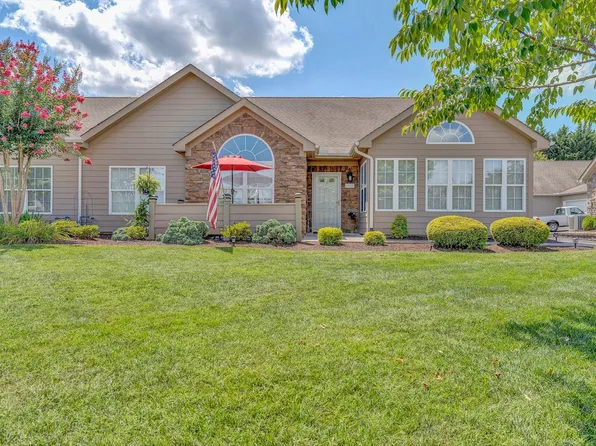 5500 Orchard Villas Cir, Roanoke, VA 24019
