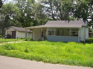 110 10th St SW, Linton, IN 47441