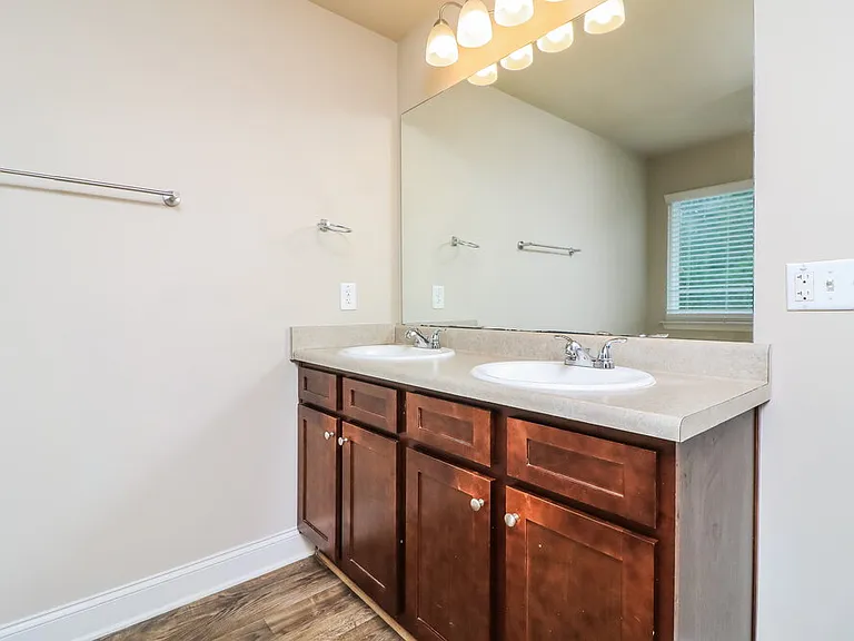 279 Faron Dr SW — Photo 16