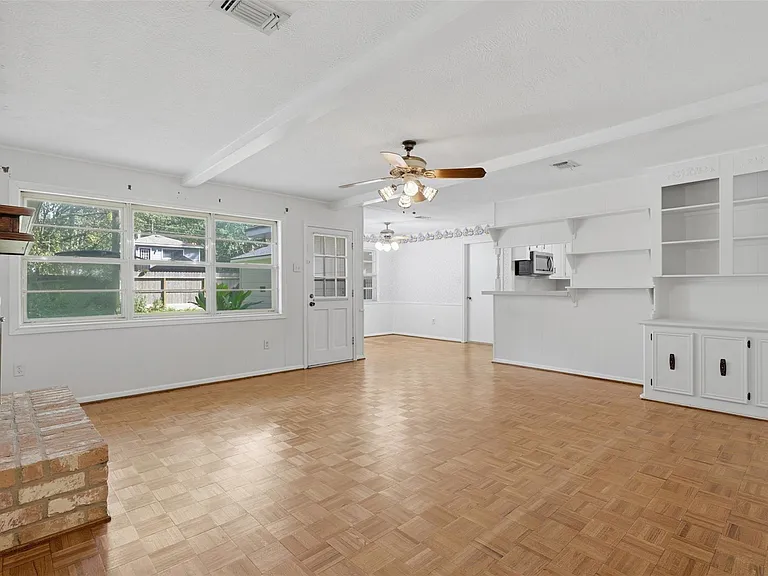 5923 Pinewood Springs Dr — Photo 8