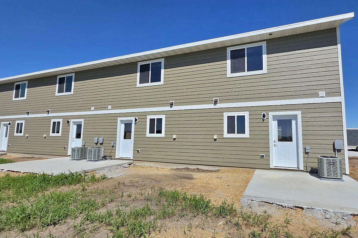 Building Photo - Medary Creek Townhomes