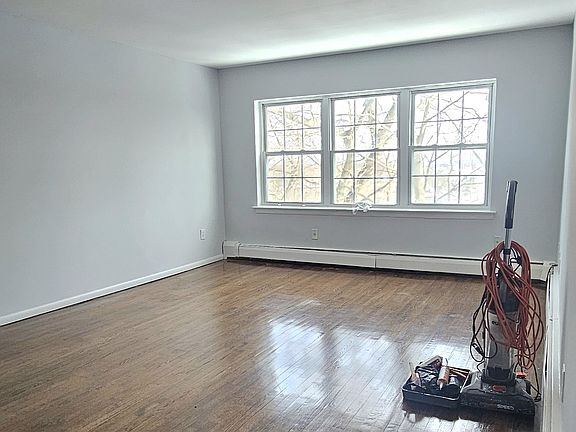 5th image of 10 Highland St APT 2H