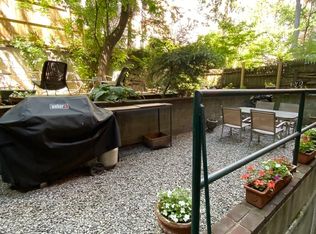 517 E 82nd St APT 1C, New York, NY 10028