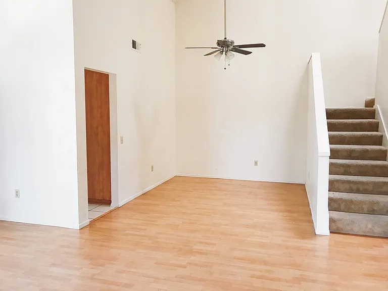 8755 Rideabout Ln — Photo 6