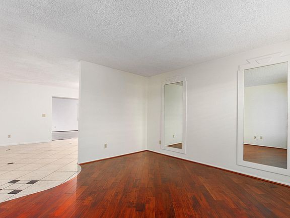 3rd image of 2127 W Tonto Ln