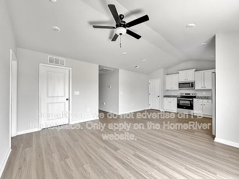 3531 Clover Valley Dr — Photo 4