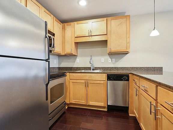 2nd image of 1725 Delachaise St APT 104