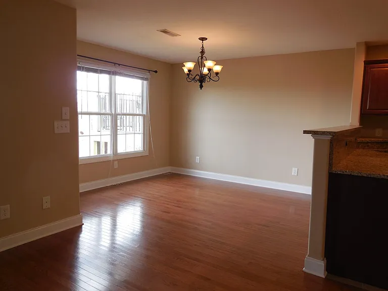 341 Coldwater Dr — Photo 9
