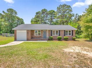 1541 Diamond Rd, Fayetteville, NC 28311