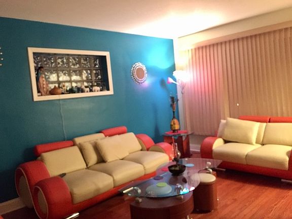 2nd image of 406 Granville Ave