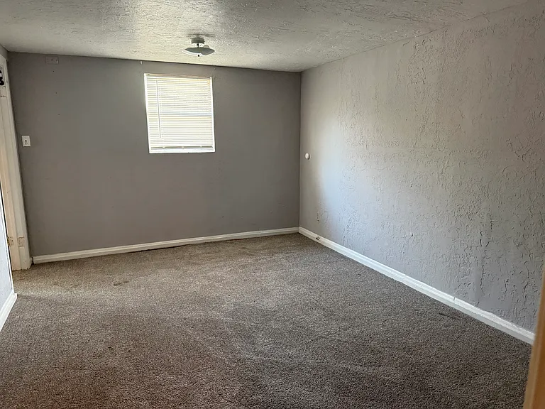 1806 Rose St — Photo 2