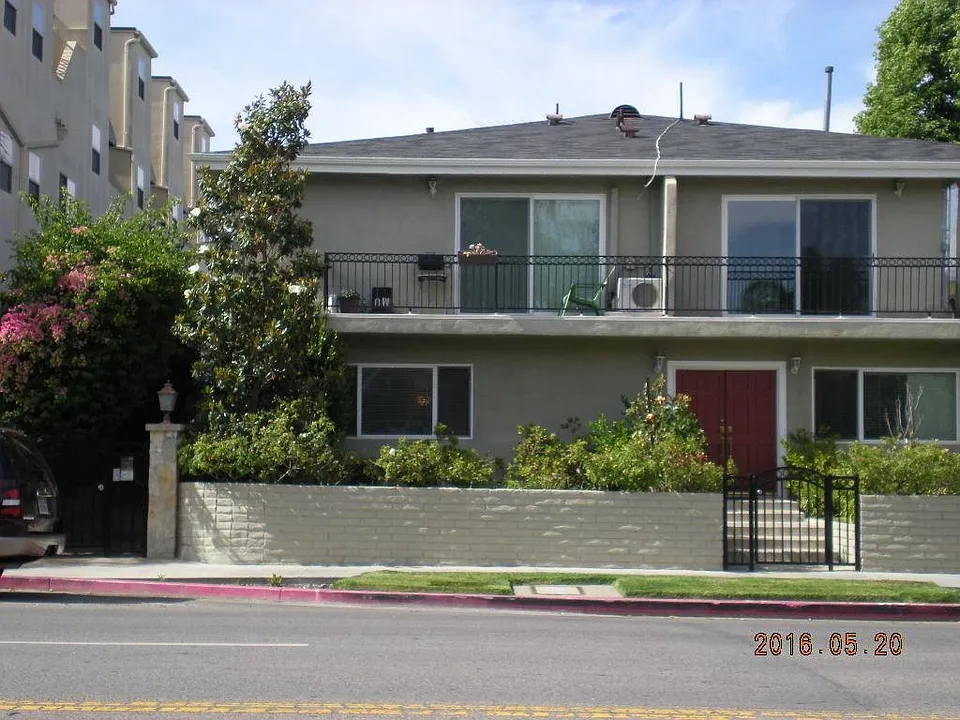 Moorpark side of the building.