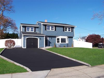 13 Cannon Drive, Holbrook, NY, 11741