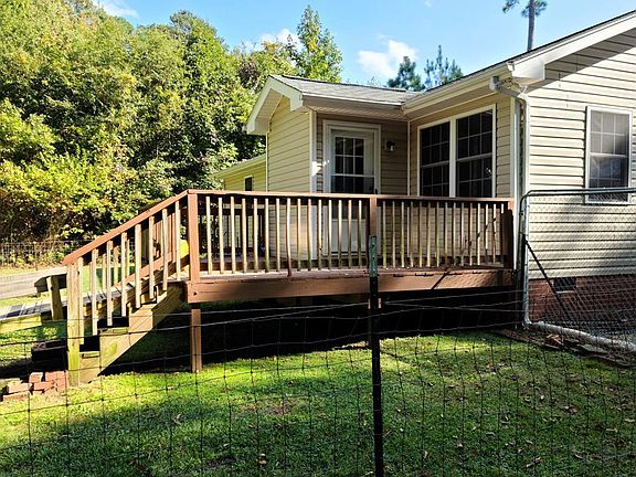 4th image of 220B Grigg Ave