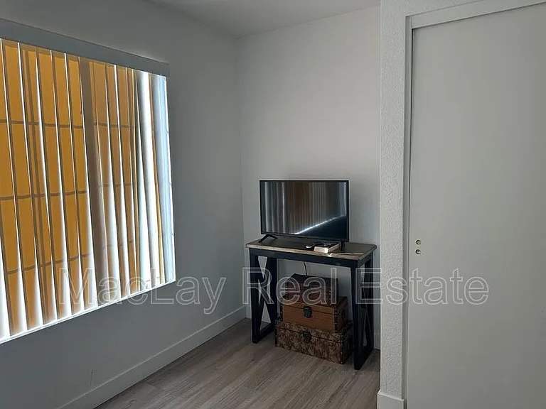 8934 E Minnesota Ave — Photo 6