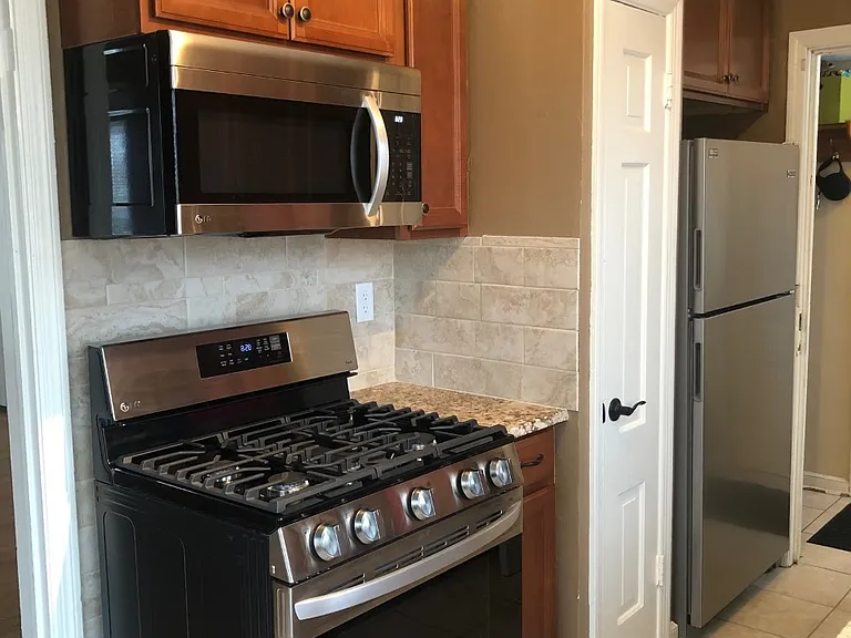 5018 N Bay Ridge Ave #5018 — Photo 3